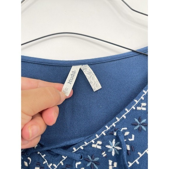 Mudd Blue  Embroidered‎ neckline and sleeves,size M - Picture 5 of 8